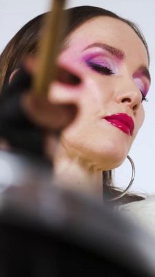 yt1s_com_-_SHAKE_YOUR_BEAUTY__Juleriaque_28329_33.JPG