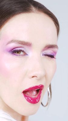 yt1s_com_-_SHAKE_YOUR_BEAUTY__Juleriaque_28329_60.JPG