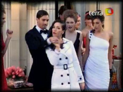 Las_Oreiro_-_Spring-summer_collection_2008_-_Terra_Tv_70.jpg
