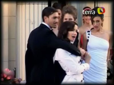 Las_Oreiro_-_Spring-summer_collection_2008_-_Terra_Tv_77.jpg